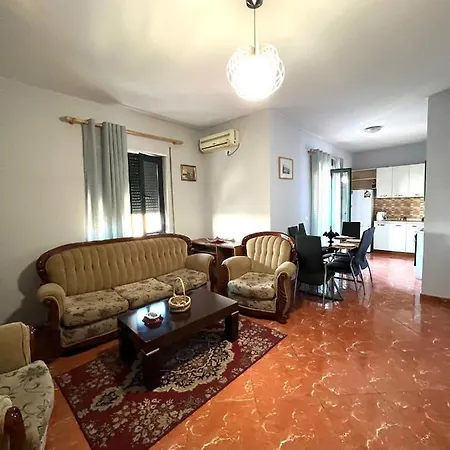 Bujtina Shqiptare Szálloda Tirana