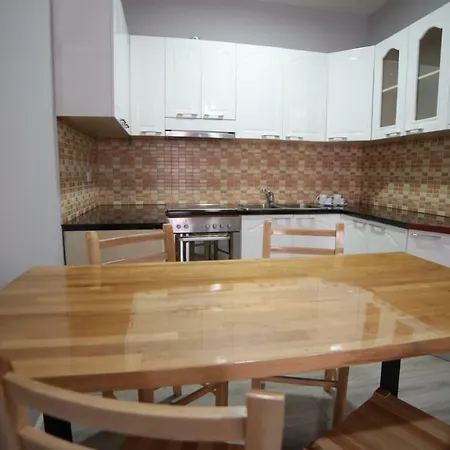 Bujtina Shqiptare *